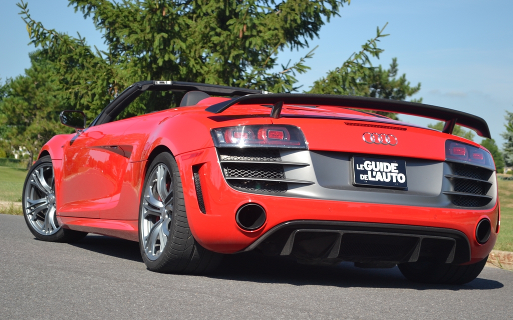 Audi R8 GT Spyder 2012