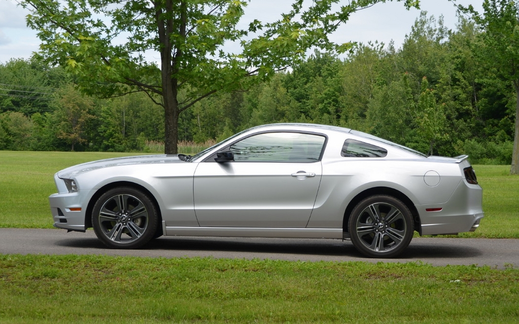 2013 Ford Mustang V6 