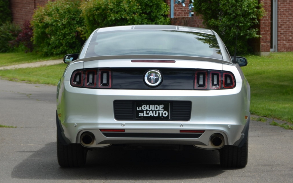 2013 Ford Mustang V6  