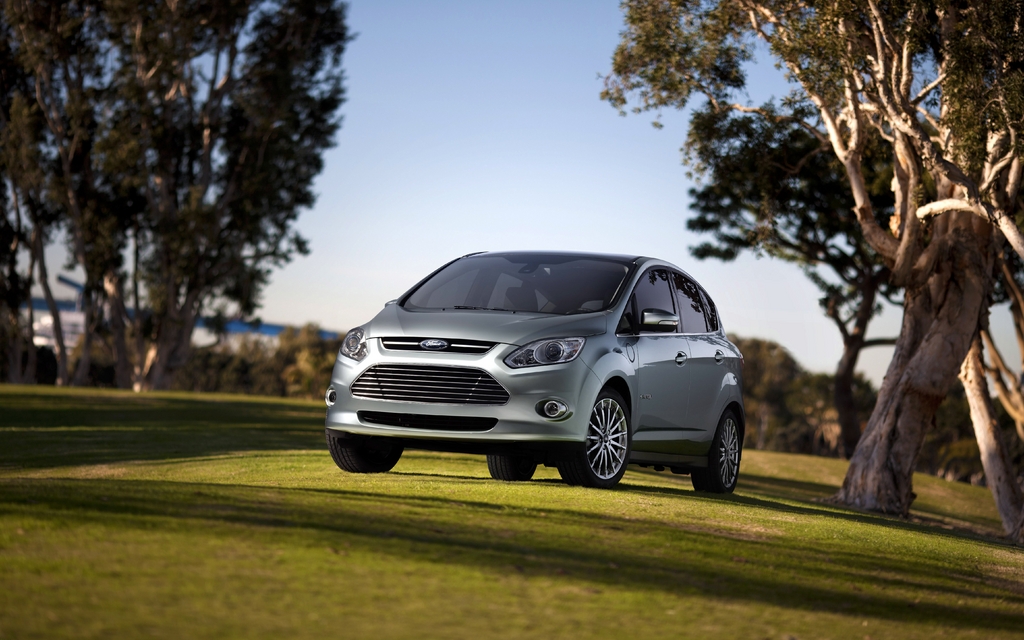 Ford C-Max Energi hybride branchable