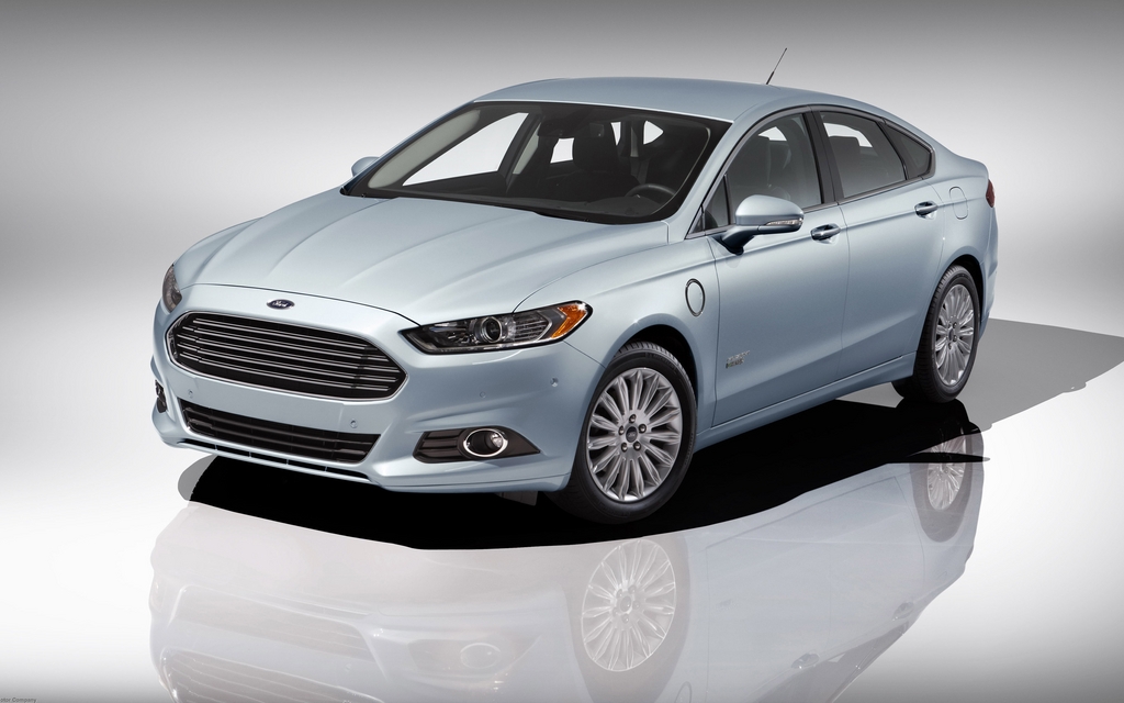 Ford Fusion Energi hybride branchable