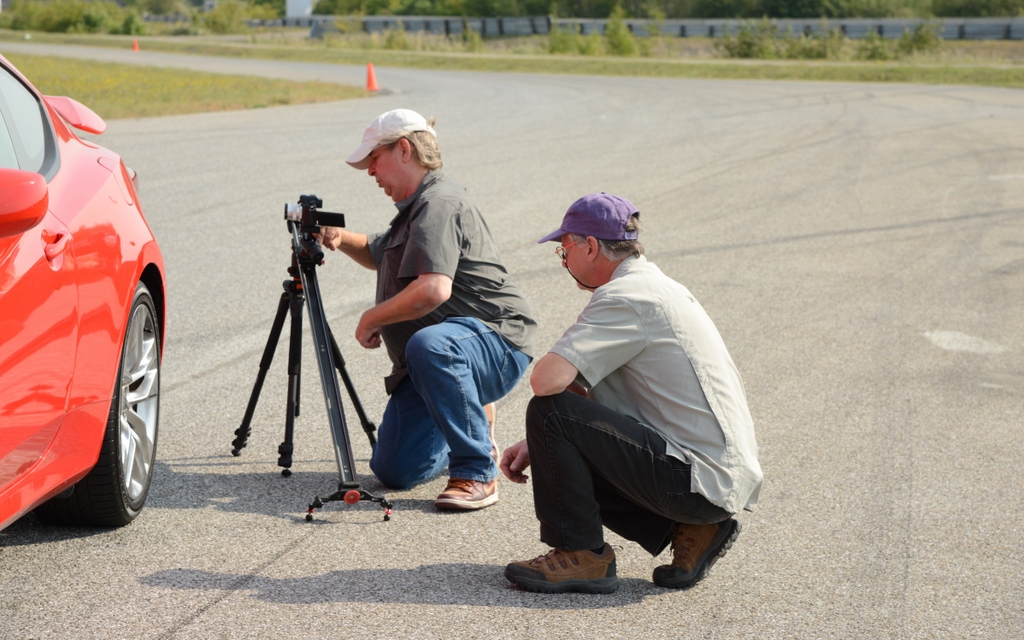 La petite caméra glisse sur des rails, c'est ça un "slider"