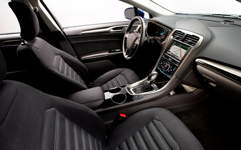 Ford Fusion hybride 2013