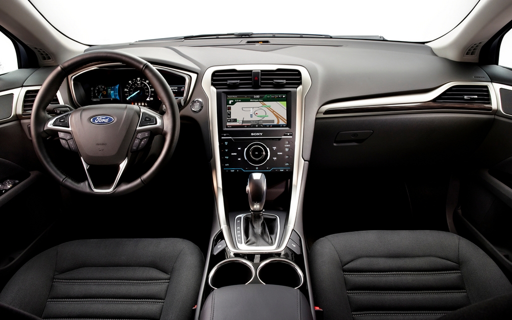 Ford Fusion hybride 2013