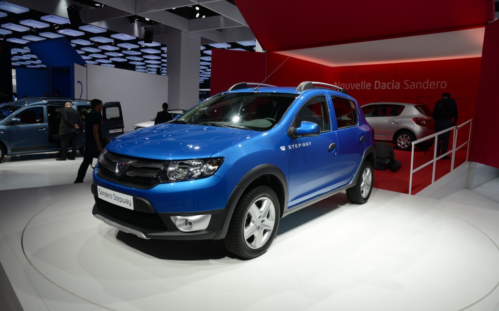 La Sandero propose une silhouette assez moderne pour une Dacia.