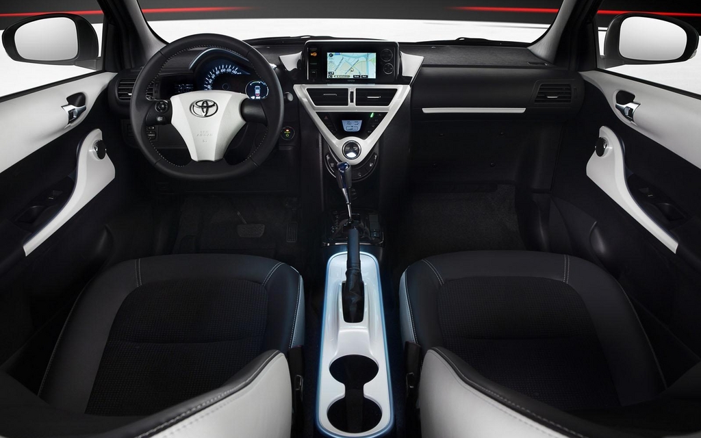 Toyota iQ EV