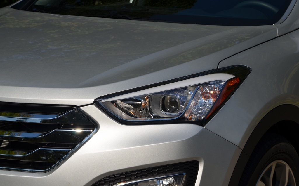 2013 Hyundai Santa Fe Sport. Great-looking headlights!