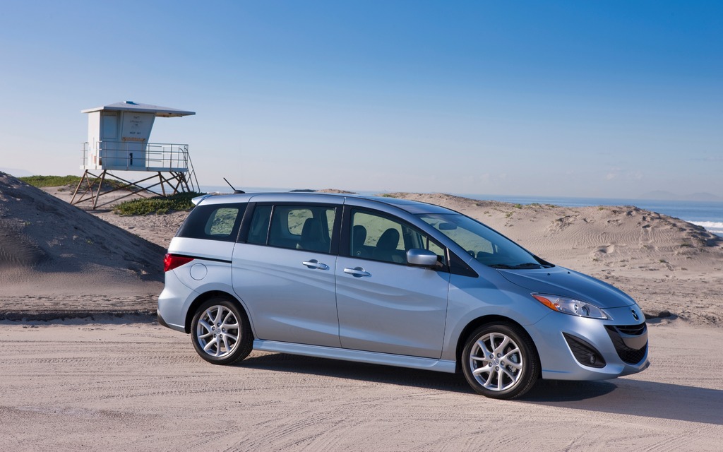 Mazda5 (Minivan)