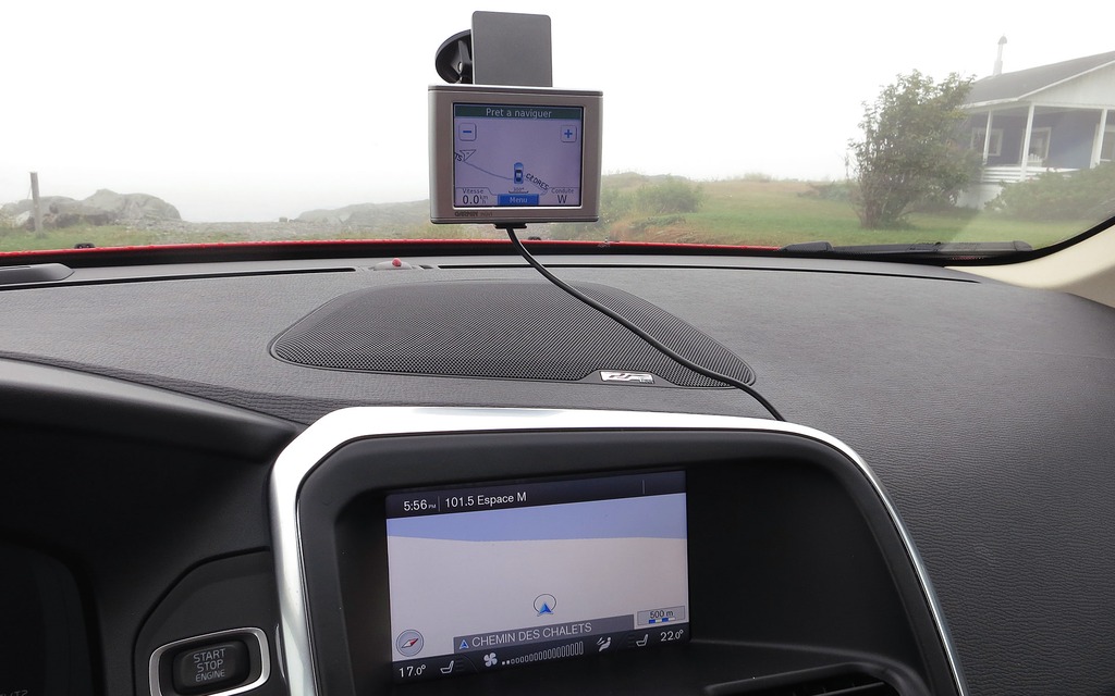 Un petit GPS Garmin pour compenser les lacunes du système du XC60