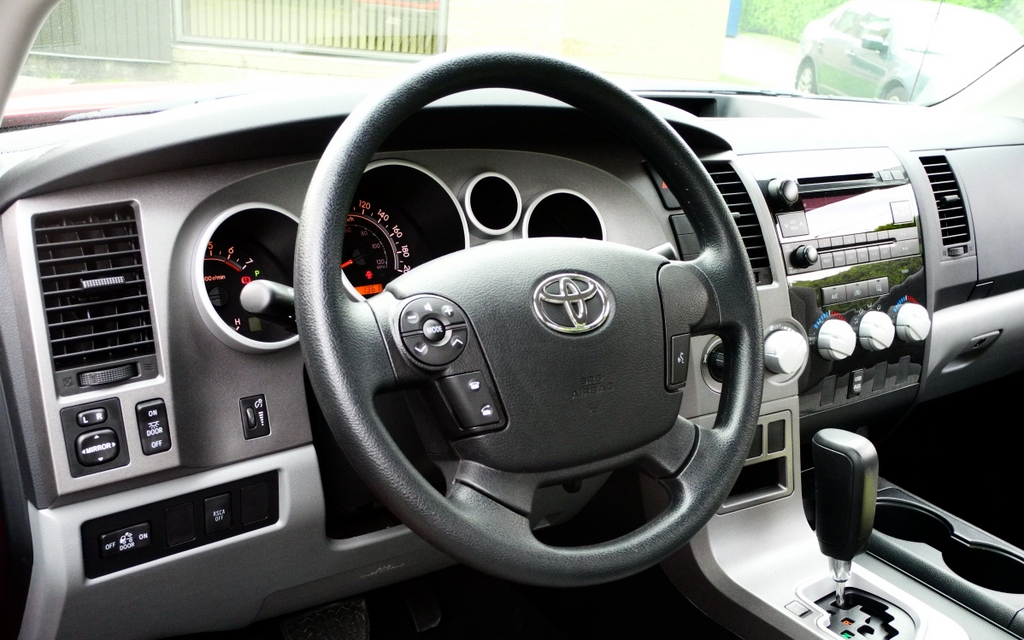 It’s easy to get a feel for the four-spoke steering wheel.