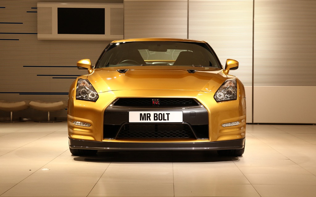 Nissan GT-R Gold Usain Bolt