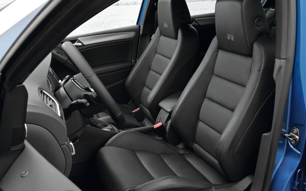 Volkswagen Golf R 2013