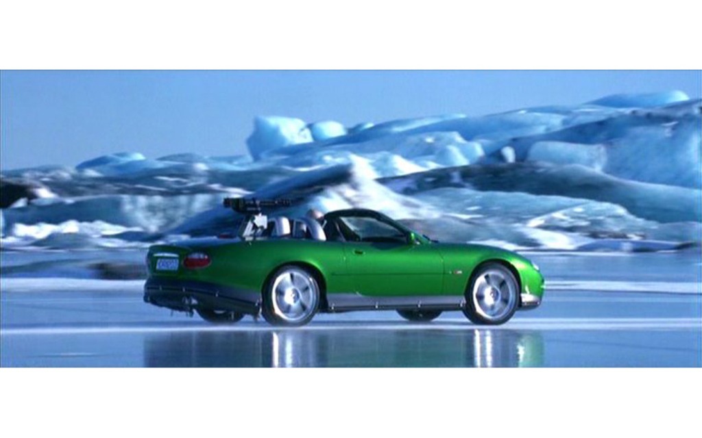 Jaguar XKR 2002 (Die Another Day)