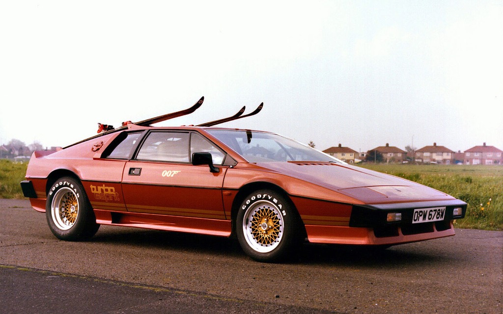 1982 Lotus Esprit Turbo  (For Your Eyes Only)