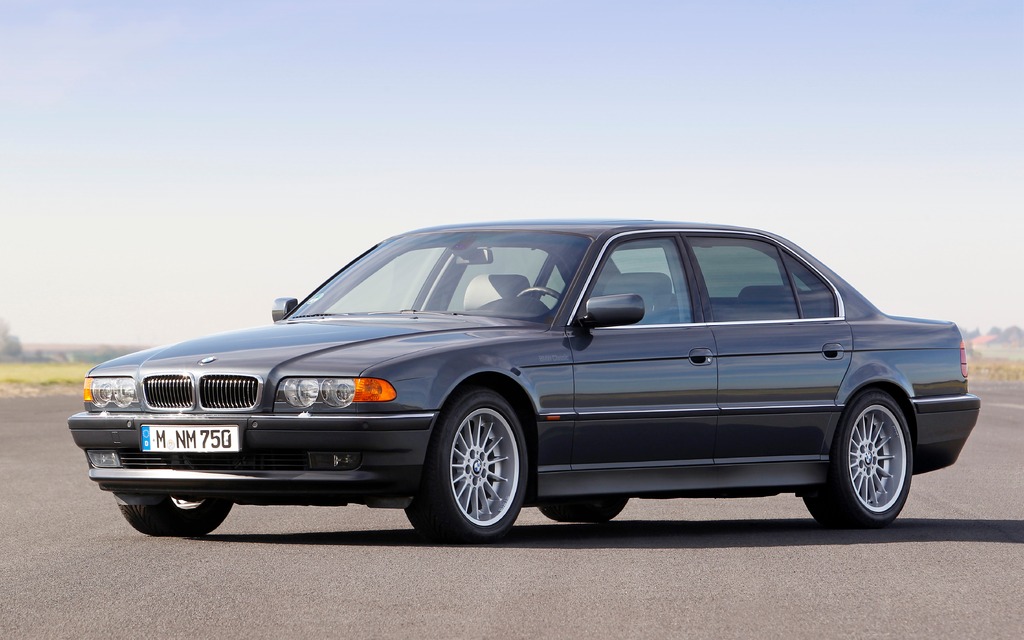 BMW 750iL V12 E38