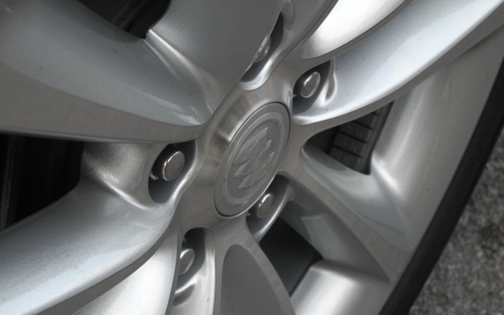 The 18-inch rims come factory standard.