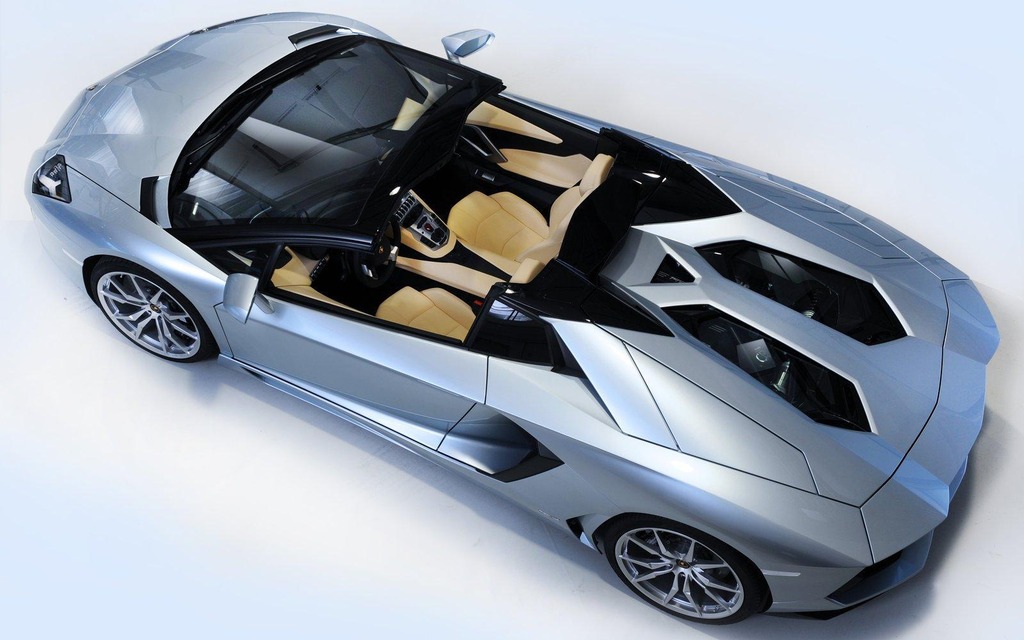 Lamborghini Aventador LP 700-4 Roadster