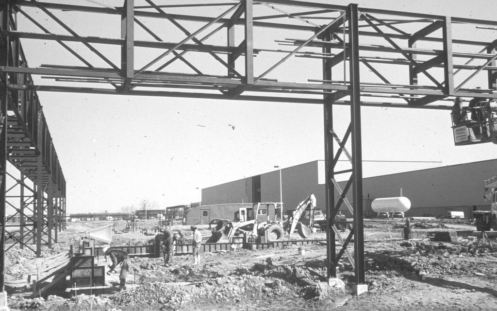 1981: la construction bat son plein