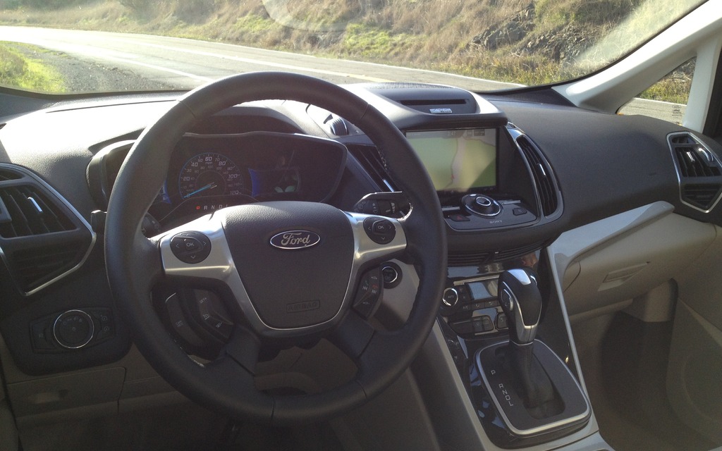 Dashboard - 2013 Ford C-Max Energi