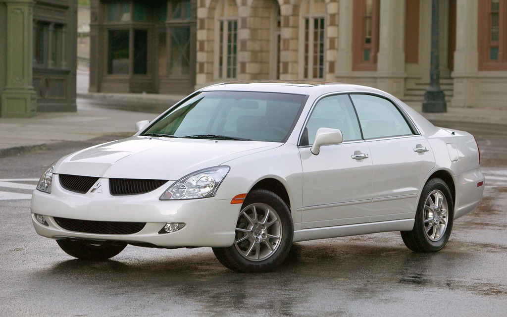 2004 Mitsubishi Diamante