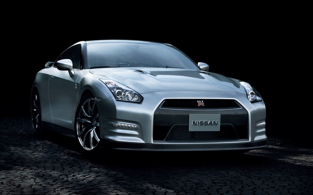 Nissan GT-R 2014