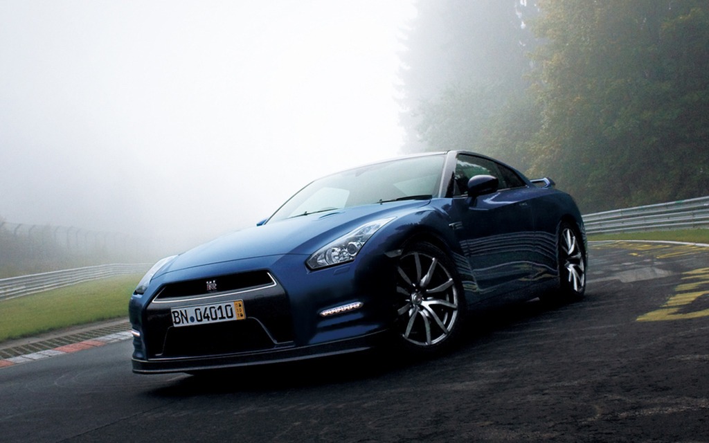 Nissan GT-R 2014