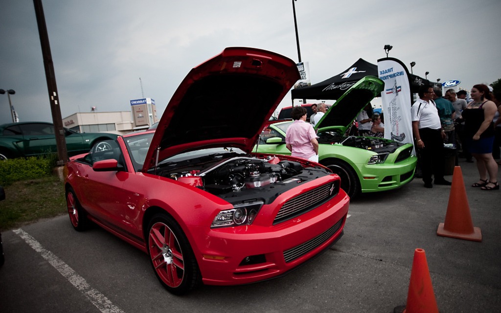 Rencontre Mustang Chartrand Ford 2012