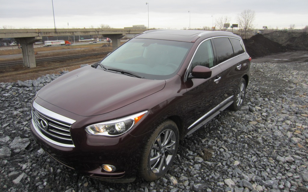 2013 Infiniti JX.