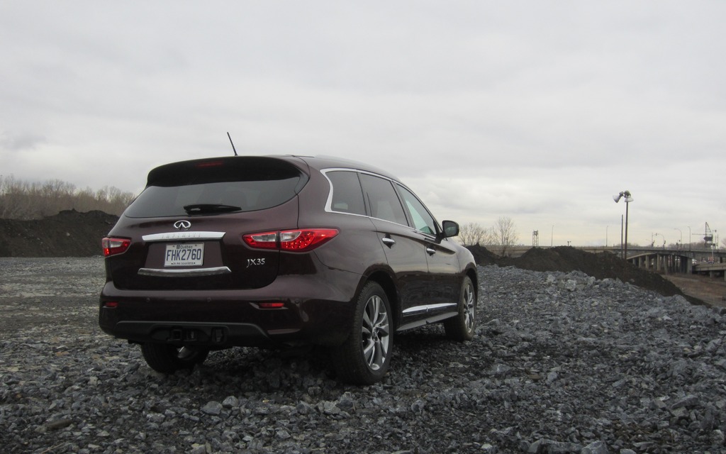 2013 Infiniti JX.