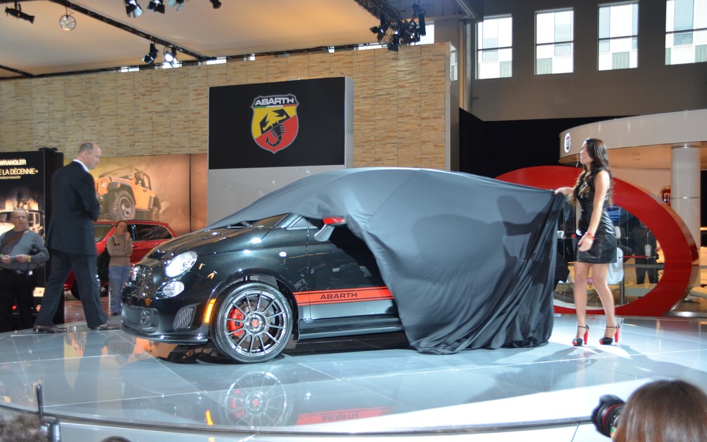 Dévoilement de la Fiat 500 Abarth en janvier 2012.