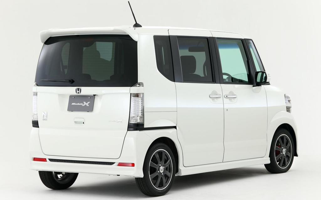 Honda N-BOX Modulo X