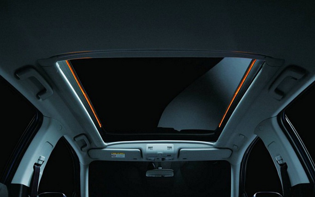The panoramic sunroof provides good interior lighting during the day