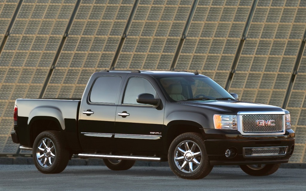 GMC Sierra Denali Crew Cab 