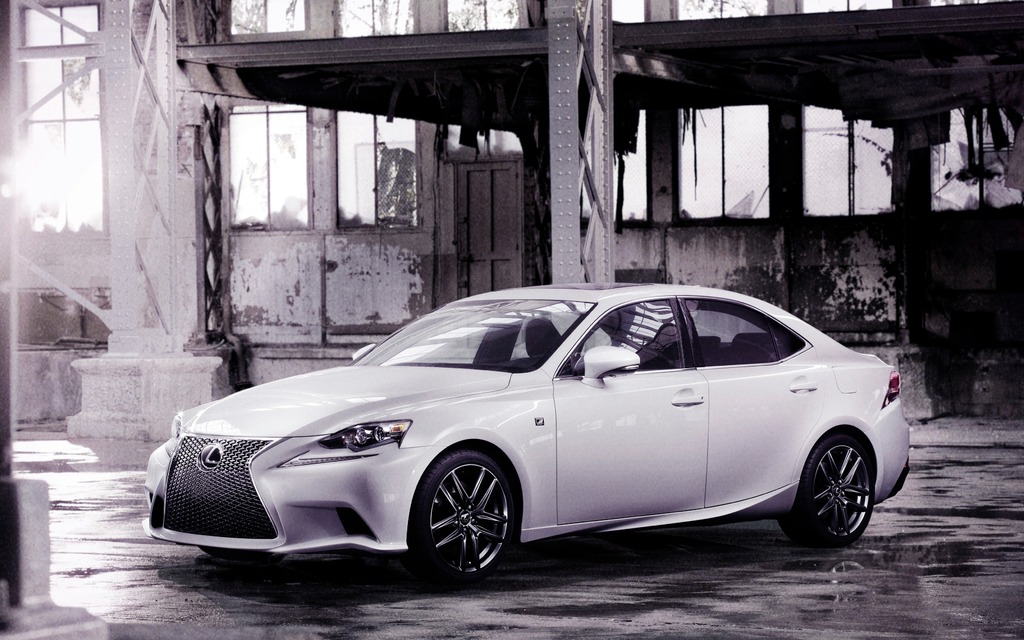 Lexus IS 2014