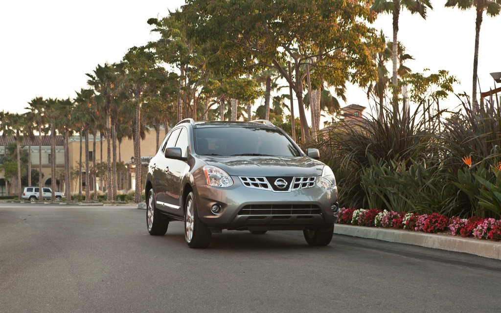 2013 Nissan Rogue.