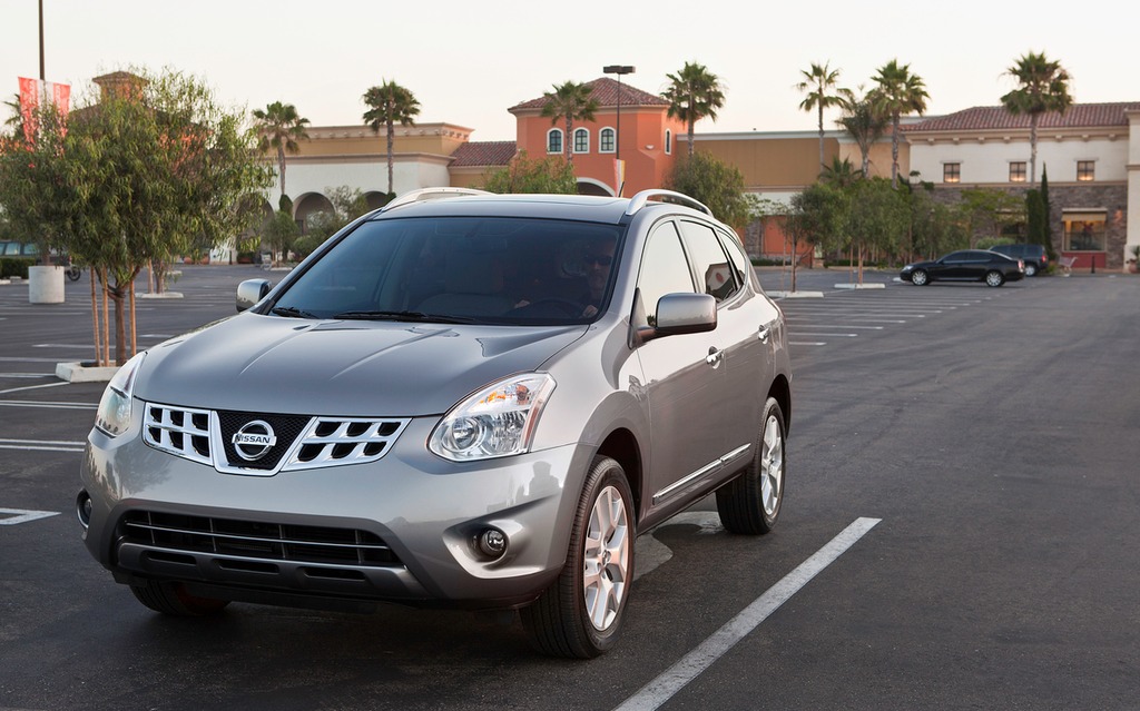 2013 Nissan Rogue.