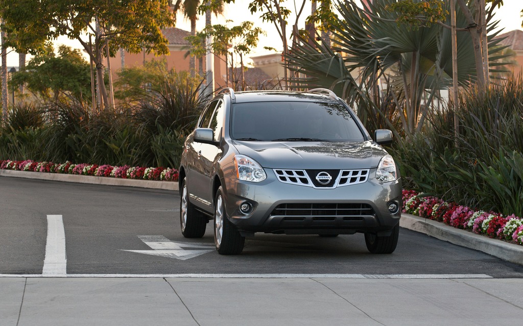 2013 Nissan Rogue.