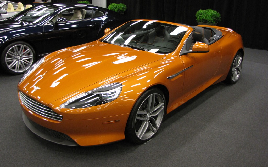 Aston Martin DB9 Volante