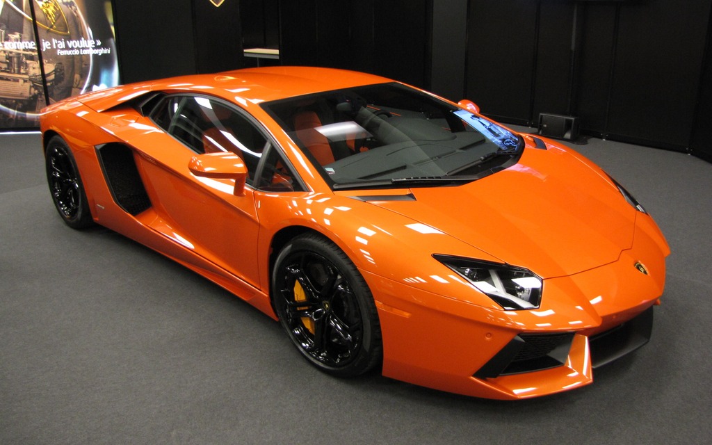 Lamborghini Aventador LP 700-4