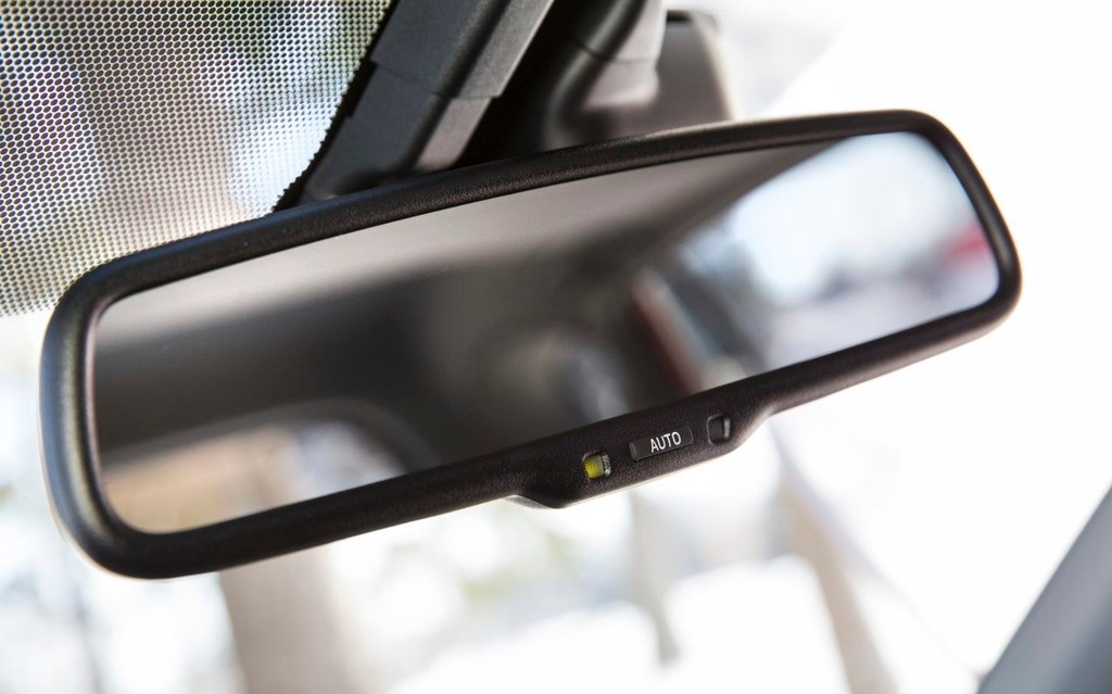 The Limited comes with an auto-dimming rearview mirror.