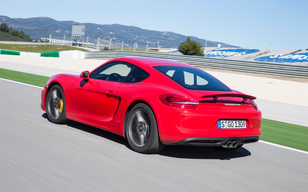 La Porsche Cayman S 2014, une tenue de route exceptionelle sur circuit
