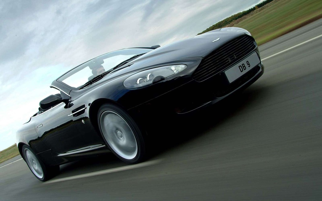 2004 Aston Martin DB9 Volante