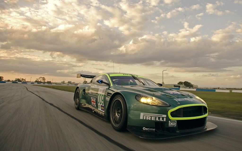 2005 Aston Martin DBR9