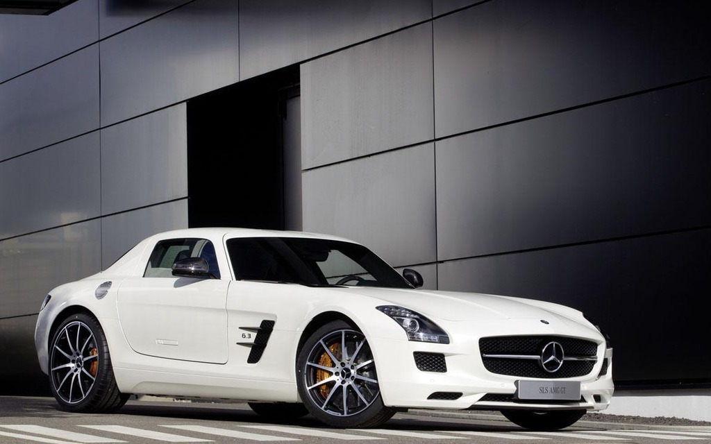 Mercedes-Benz SLS AMG