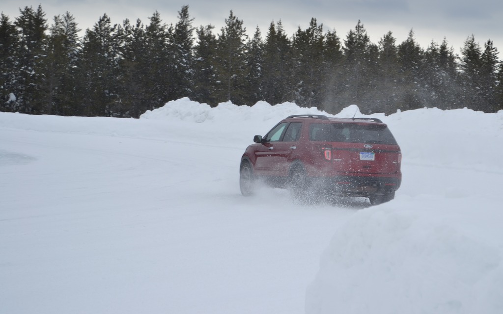 Ford Explorer Sport