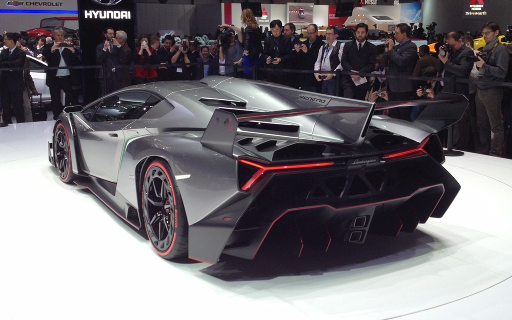 Lamborghini Veneno. La future Batmobile?