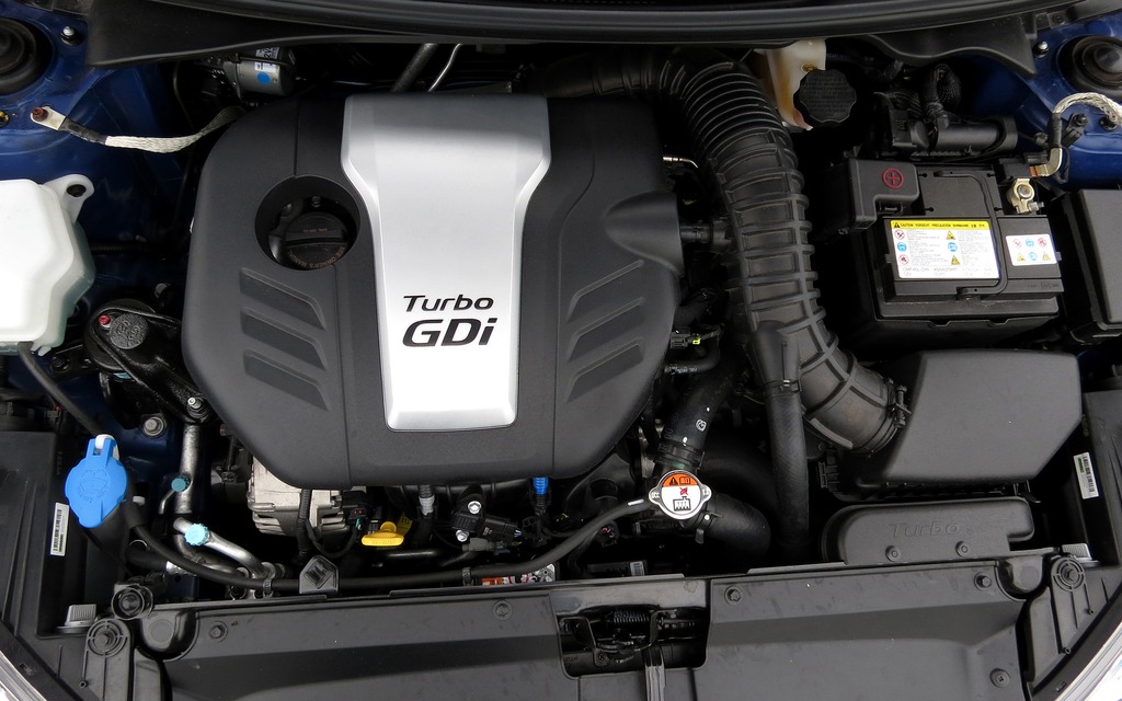 Le quatre cylindres turbo de 1,6 litre du Veloster livre 201 chevaux
