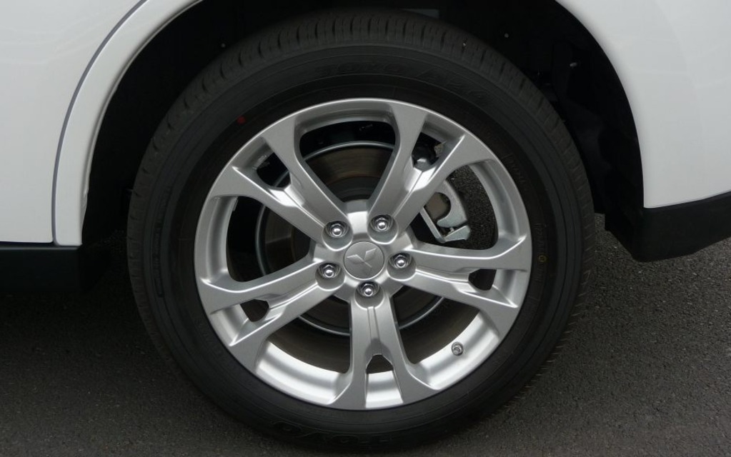  The ES AWC, SE AWC and GT S-AWC trims all come with 18-inch wheels. 