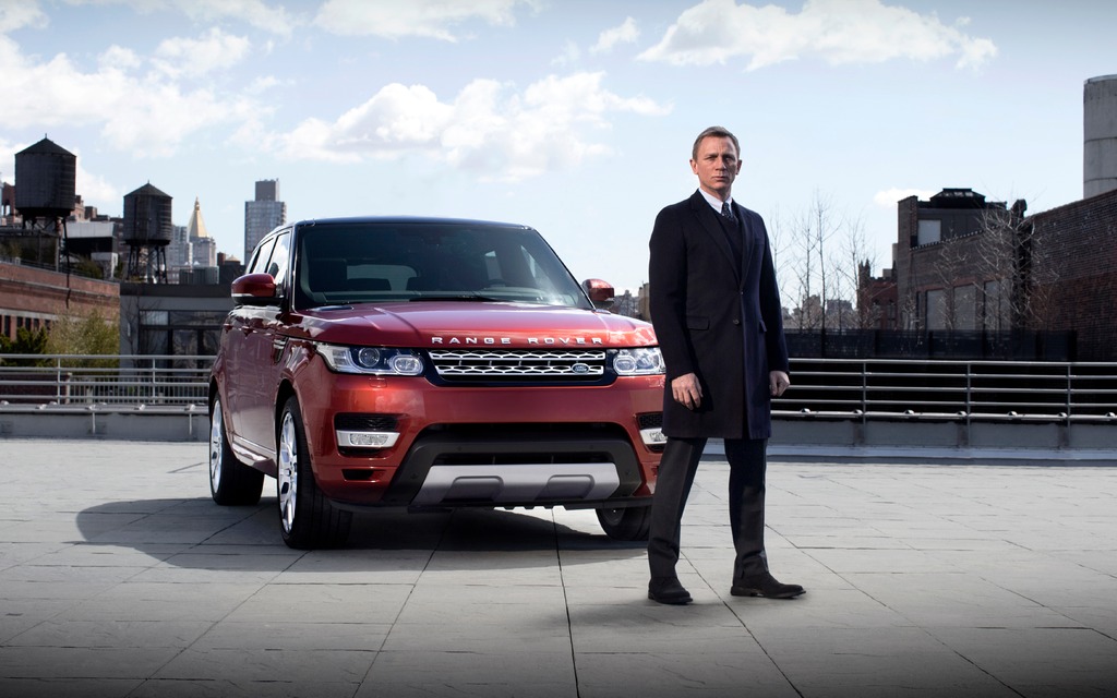 Daniel Craig aux côtés du nouveau Range Rover Sport 2014