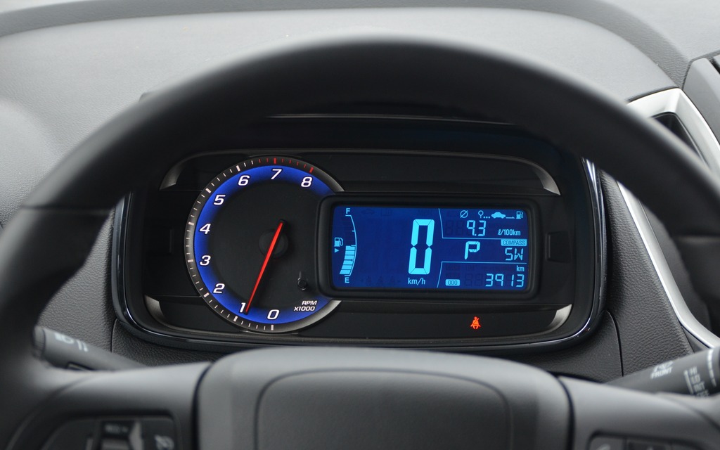 The gauge design is inspired by that of the Sonic.